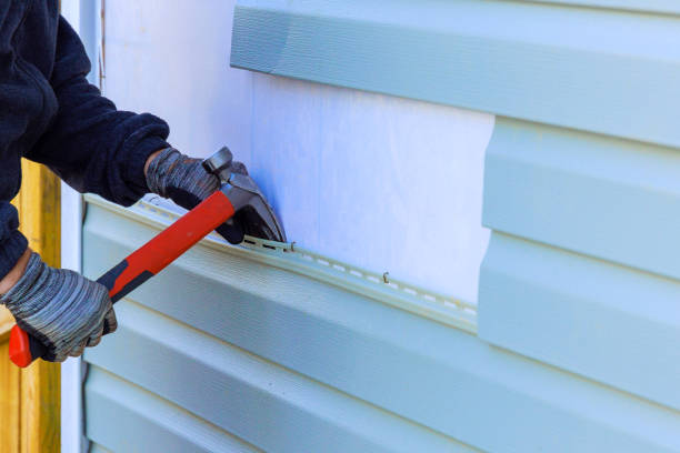 How To Choose The Right Materials for Your Siding Installation in 'Lopezville, TX